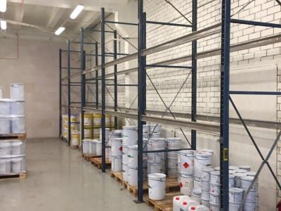 Utveckling av ett lagerhyllsystem i ett Teknos lager 2